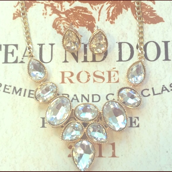 Sparkle Necklace & Earring Set - Picture 1 of 3